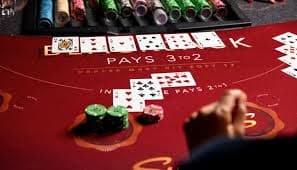 Aviator multiplier rising with cash-out button visible